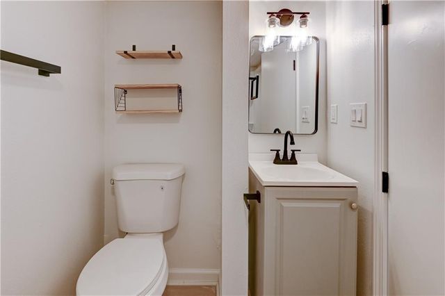 10436 Askew Avenue, Kansas City, MO 64137