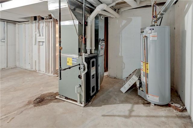 10436 Askew Avenue, Kansas City, MO 64137