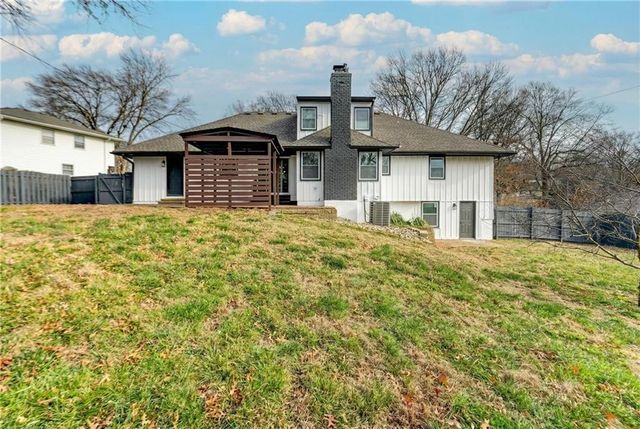 10436 Askew Avenue, Kansas City, MO 64137