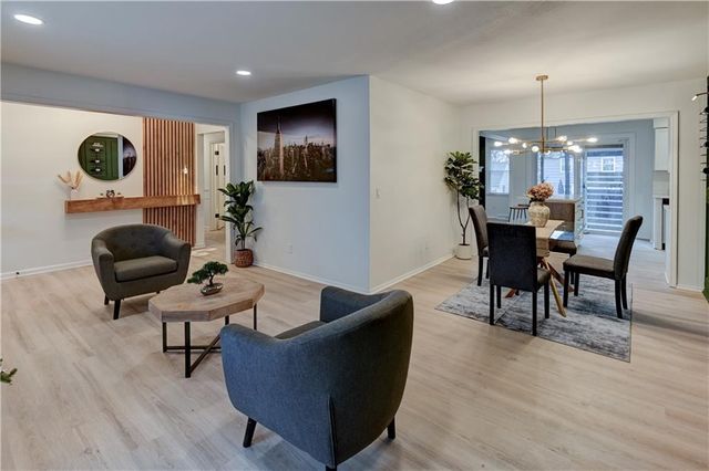 10436 Askew Avenue, Kansas City, MO 64137