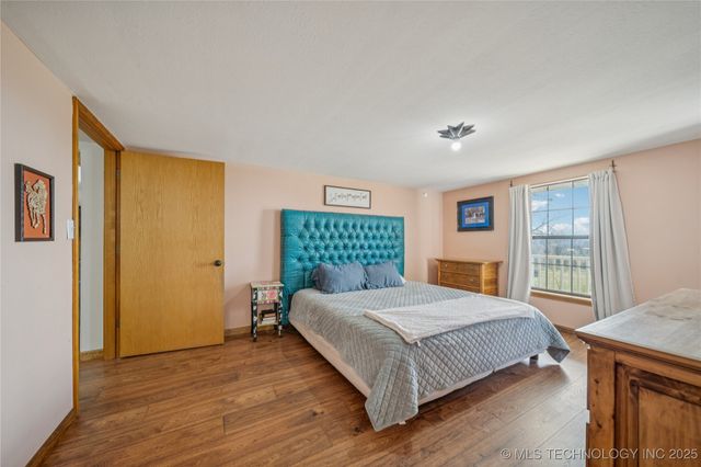 5101 S 4210 Road, Chelsea, OK 74016