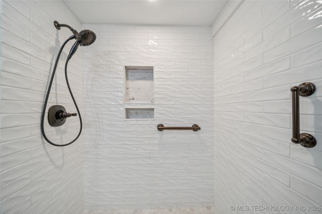 5101 S 4210 Road, Chelsea, OK 74016