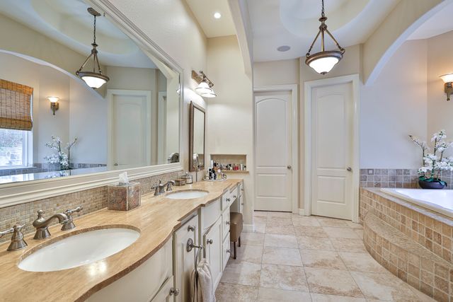 7108 Sanctuary Heights Court, Fort Worth, TX 76132