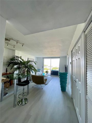6900 Bay Dr 7A, Miami Beach, FL 33141