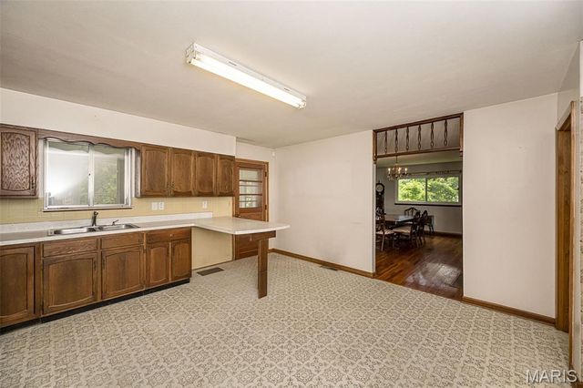 3037 Upper Moss Hollow Road, Barnhart, MO 63012