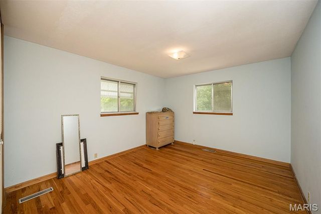 3037 Upper Moss Hollow Road, Barnhart, MO 63012