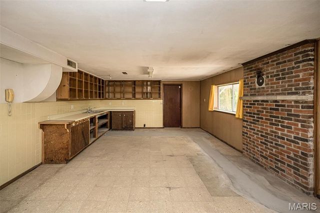 3037 Upper Moss Hollow Road, Barnhart, MO 63012