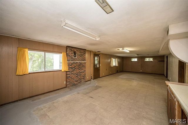 3037 Upper Moss Hollow Road, Barnhart, MO 63012