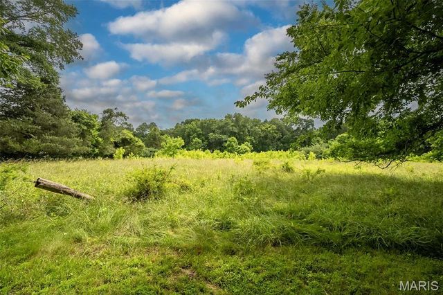 3037 Upper Moss Hollow Road, Barnhart, MO 63012
