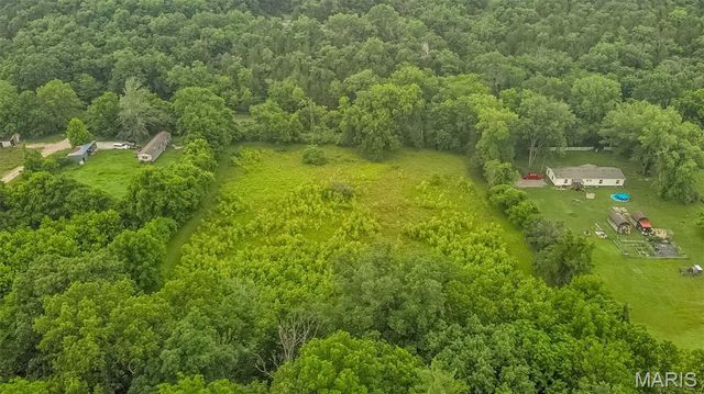 3037 Upper Moss Hollow Road, Barnhart, MO 63012