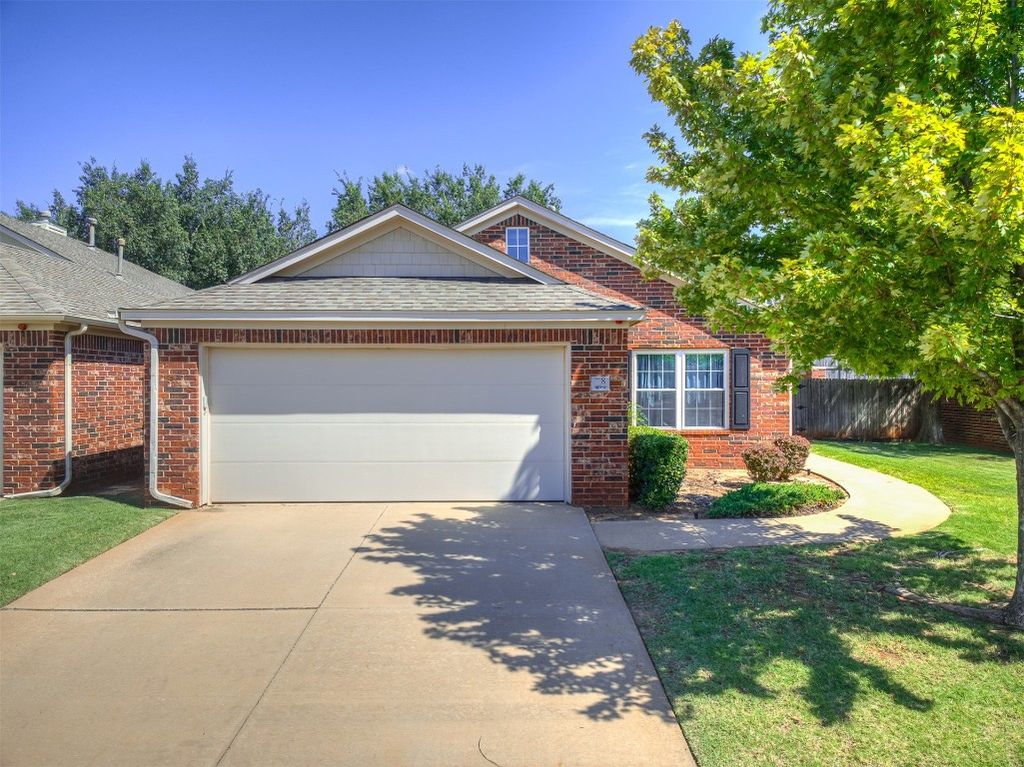 2455 Manchester Drive 08, Oklahoma City, OK 73120