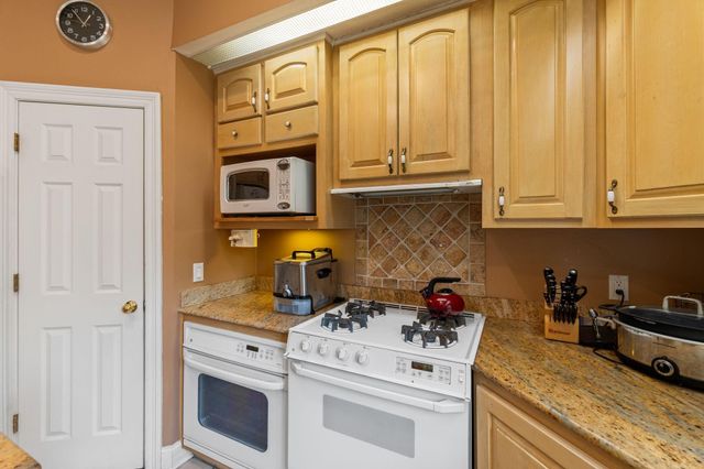 104 Edgewood Cove, Hattiesburg, MS 39402