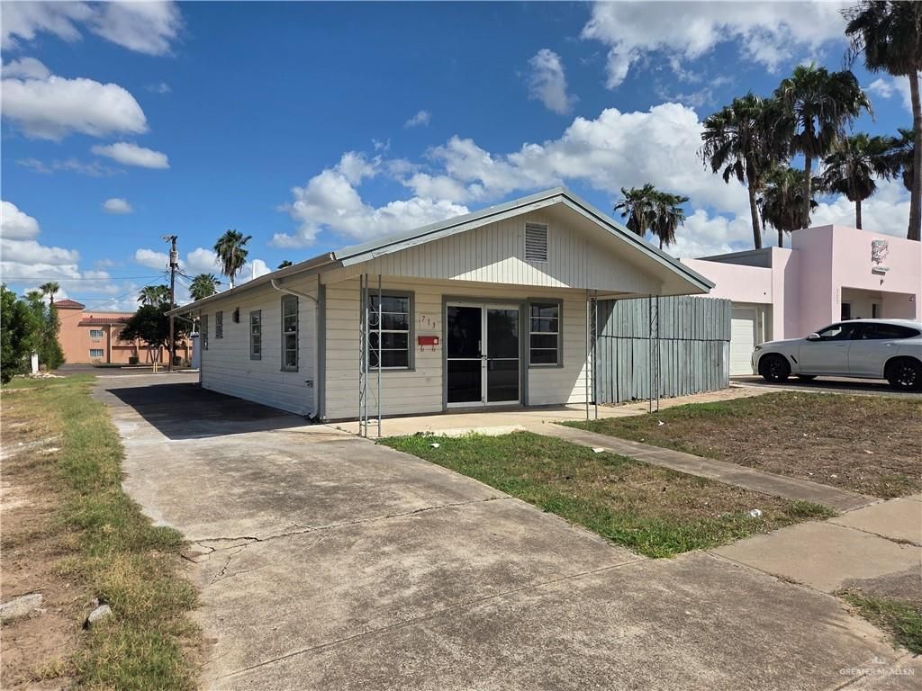 713 S 12th Street, Mcallen, TX 78501