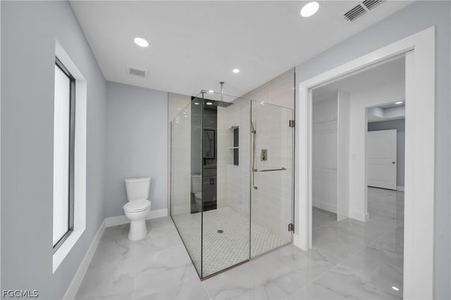 2600 38th ST SW, Lehigh Acres, FL 33976