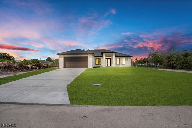 2600 38th ST SW, Lehigh Acres, FL 33976