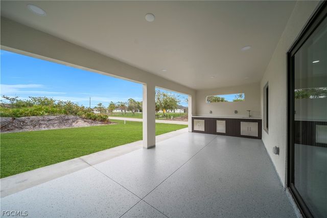 2600 38th ST SW, Lehigh Acres, FL 33976