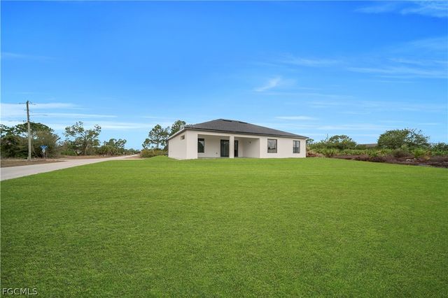 2600 38th ST SW, Lehigh Acres, FL 33976