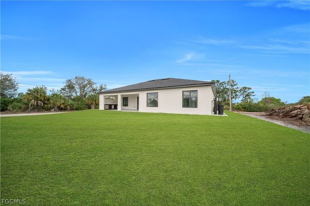 2600 38th ST SW, Lehigh Acres, FL 33976