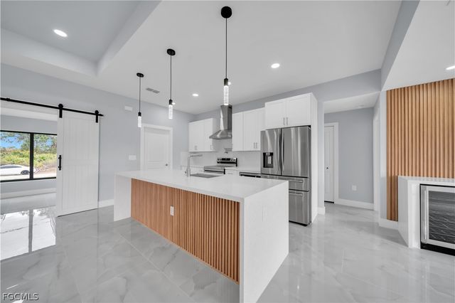 2600 38th ST SW, Lehigh Acres, FL 33976