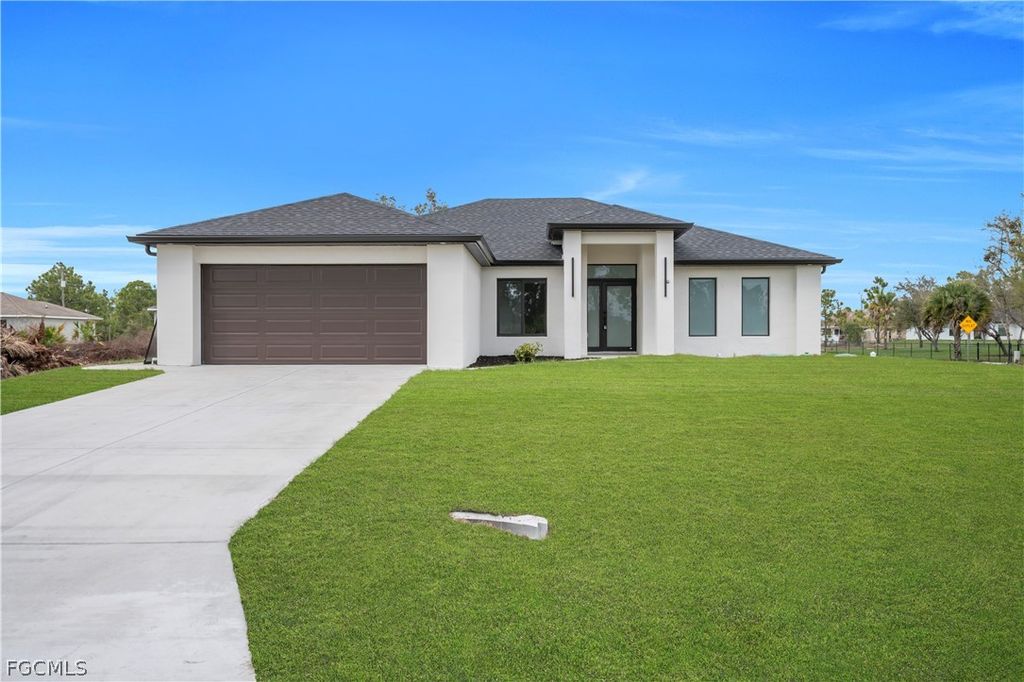 2600 38th ST SW, Lehigh Acres, FL 33976