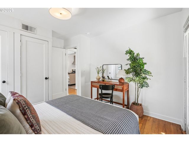 4915 Ne 78TH Ave, Portland, OR 97218