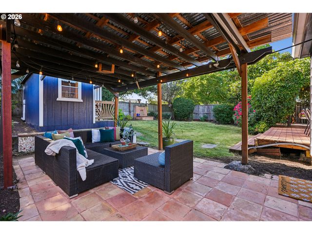 4915 Ne 78TH Ave, Portland, OR 97218