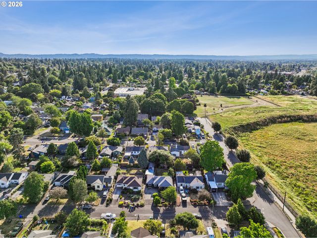 4915 Ne 78TH Ave, Portland, OR 97218