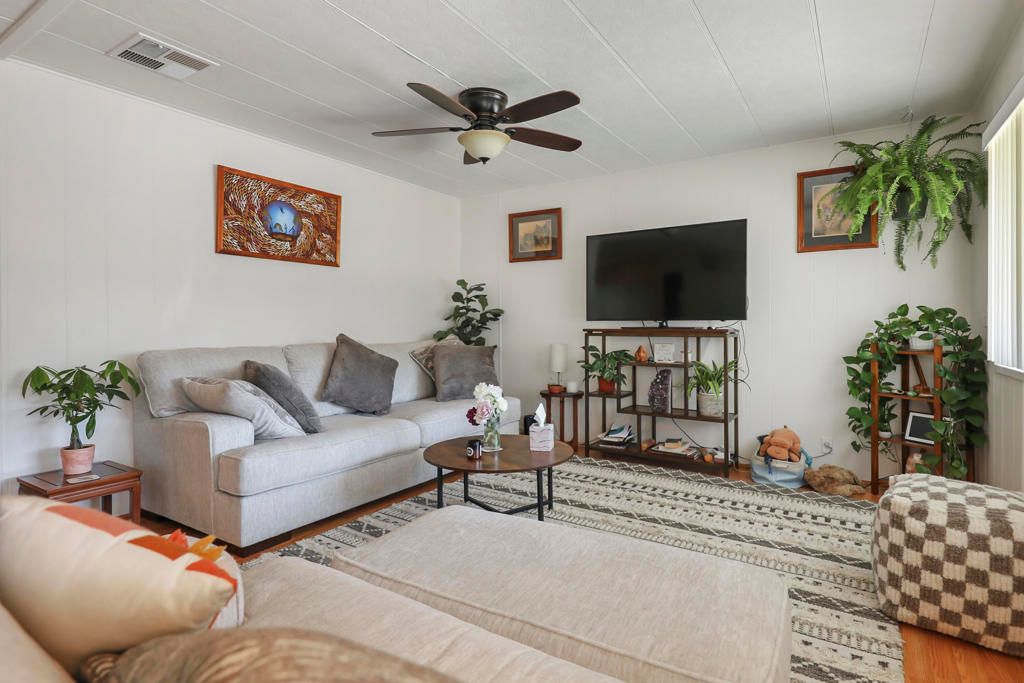 Image 11 of property listing at 49305 Highway 74 Spc 33, Palm Desert, CA 92260