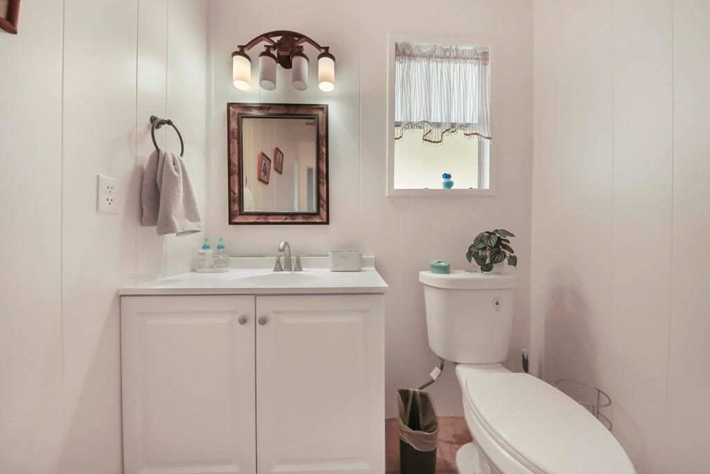 Image 22 of property listing at 49305 Highway 74 Spc 33, Palm Desert, CA 92260