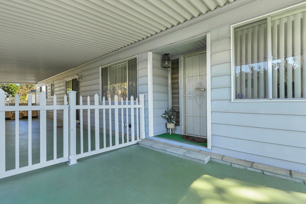 Image 9 of property listing at 49305 Highway 74 Spc 33, Palm Desert, CA 92260