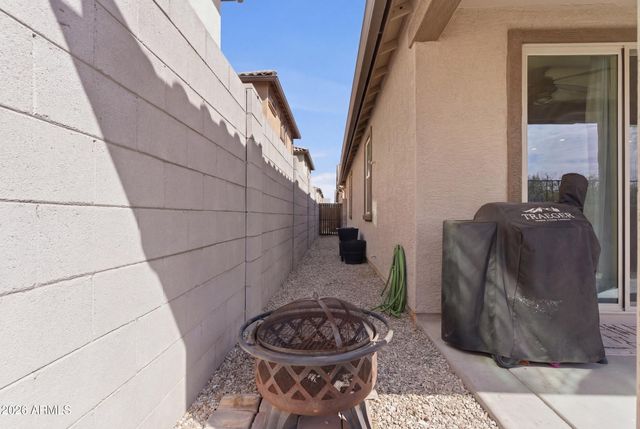 16612 W SIERRA Street, Surprise, AZ 85388