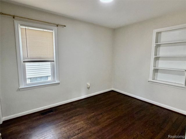 22133 Rosedale Street, St. Clair Shores, MI 48080