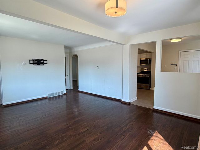 22133 Rosedale Street, St. Clair Shores, MI 48080