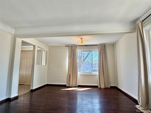 22133 Rosedale Street, St. Clair Shores, MI 48080