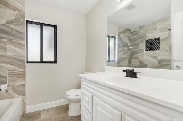 1052 MANCHESTER CIRCLE, Winter Park, FL 32792