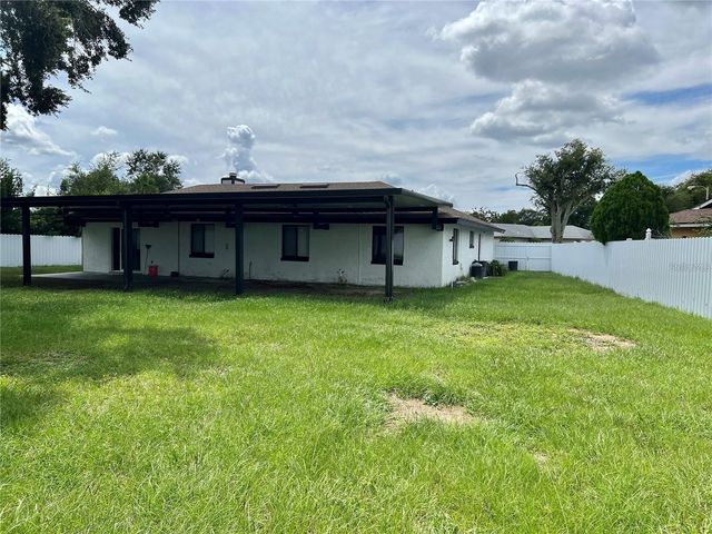 1052 MANCHESTER CIRCLE, Winter Park, FL 32792