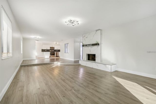 1052 MANCHESTER CIRCLE, Winter Park, FL 32792