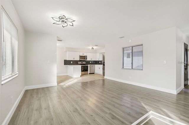 1052 MANCHESTER CIRCLE, Winter Park, FL 32792