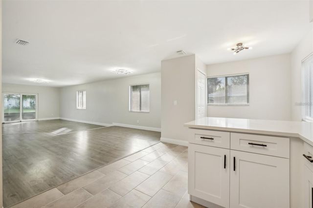 1052 MANCHESTER CIRCLE, Winter Park, FL 32792