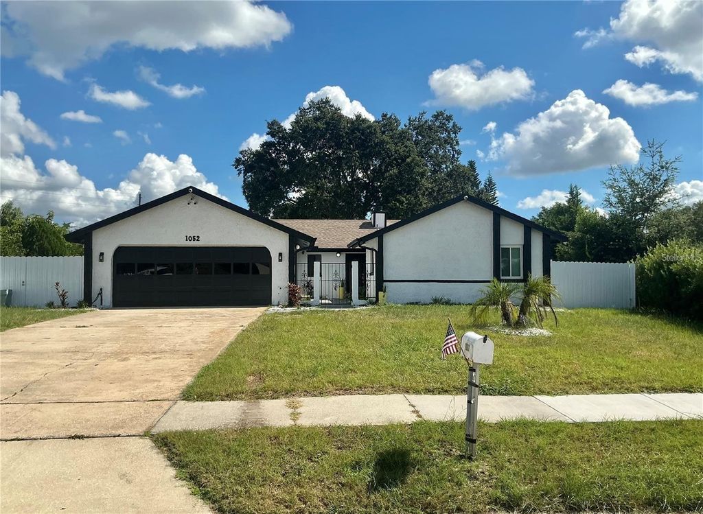 1052 MANCHESTER CIRCLE, Winter Park, FL 32792