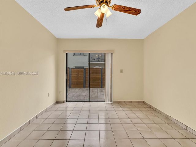 10828 SW 72nd St 205, Miami, FL 33173