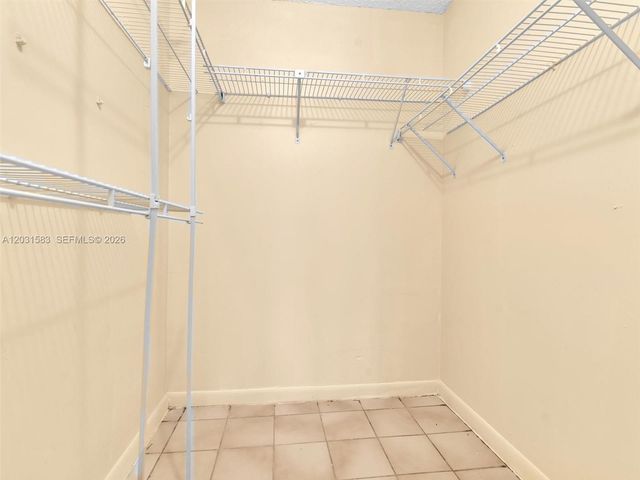10828 SW 72nd St 205, Miami, FL 33173