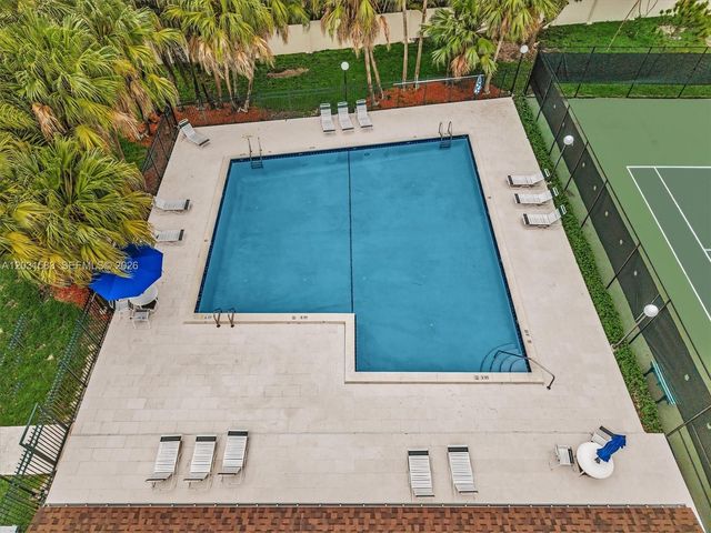 10828 SW 72nd St 205, Miami, FL 33173