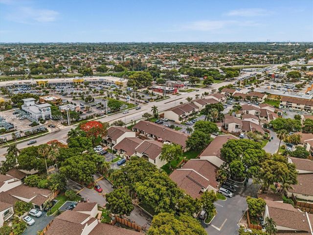 10828 SW 72nd St 205, Miami, FL 33173
