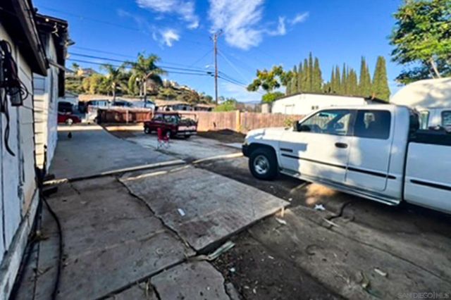 9759 Ivanho St, Spring Valley, CA 91977