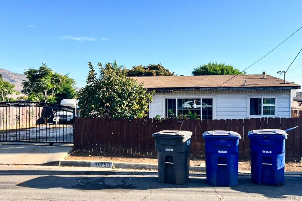 9759 Ivanho St, Spring Valley, CA 91977 — photo 4