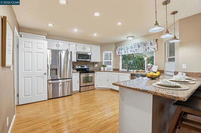 5454 5454 Anselmo Ct, Concord, CA 94521