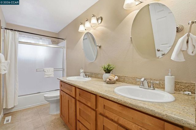 5454 5454 Anselmo Ct, Concord, CA 94521