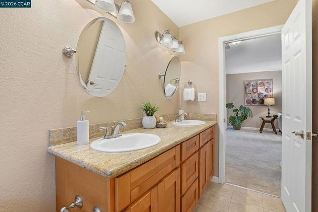 5454 5454 Anselmo Ct, Concord, CA 94521