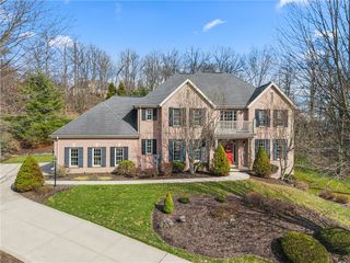 102 Preserve Valley Dr., Cranberry Twp, PA 16066